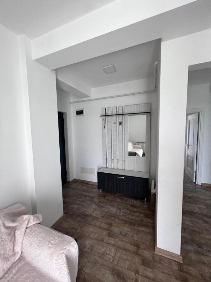 Ferienwohnung Nesta Apartament Fălticeni Exterior foto